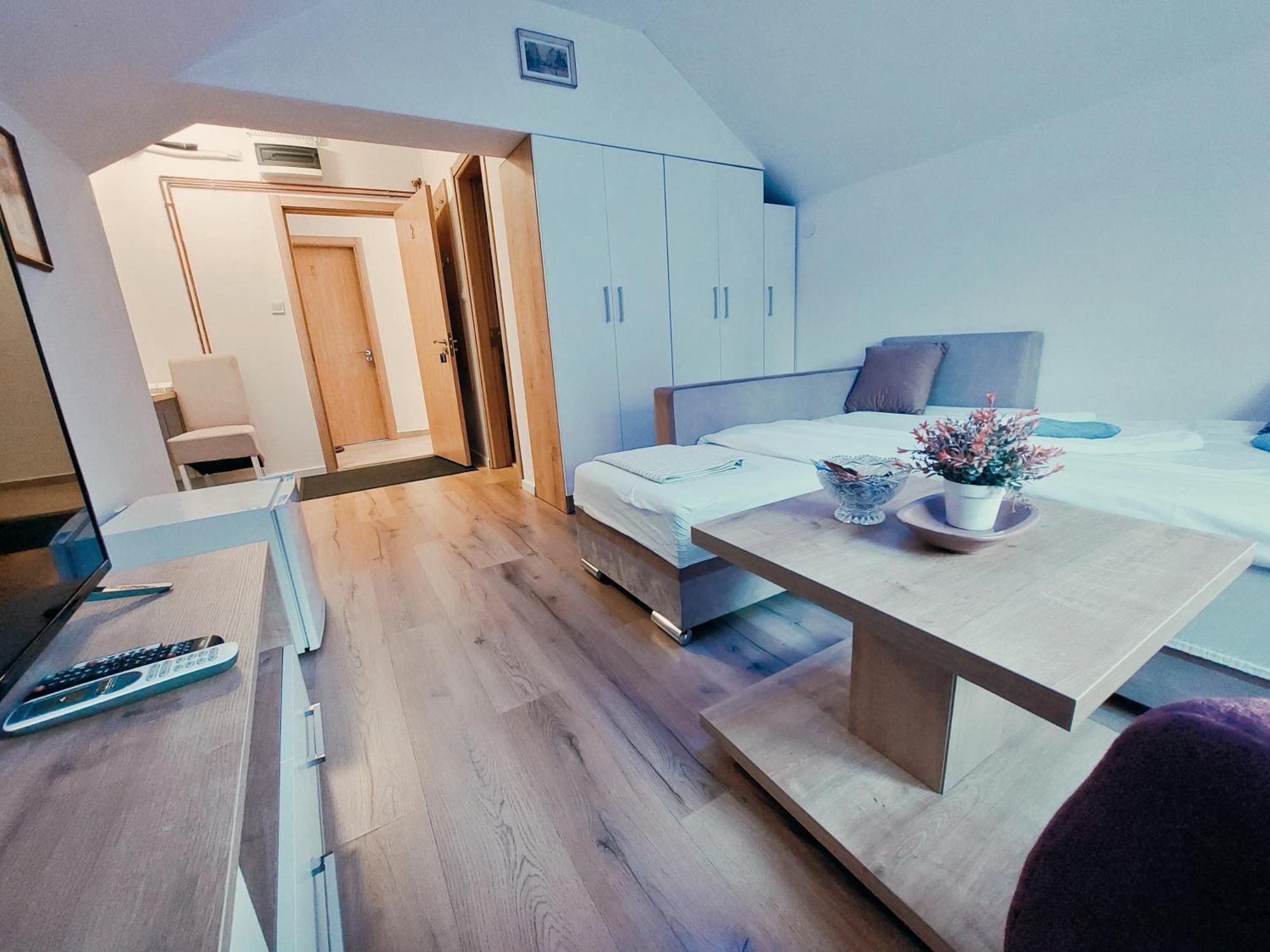 Buba Palace Nikšić Extérieur photo